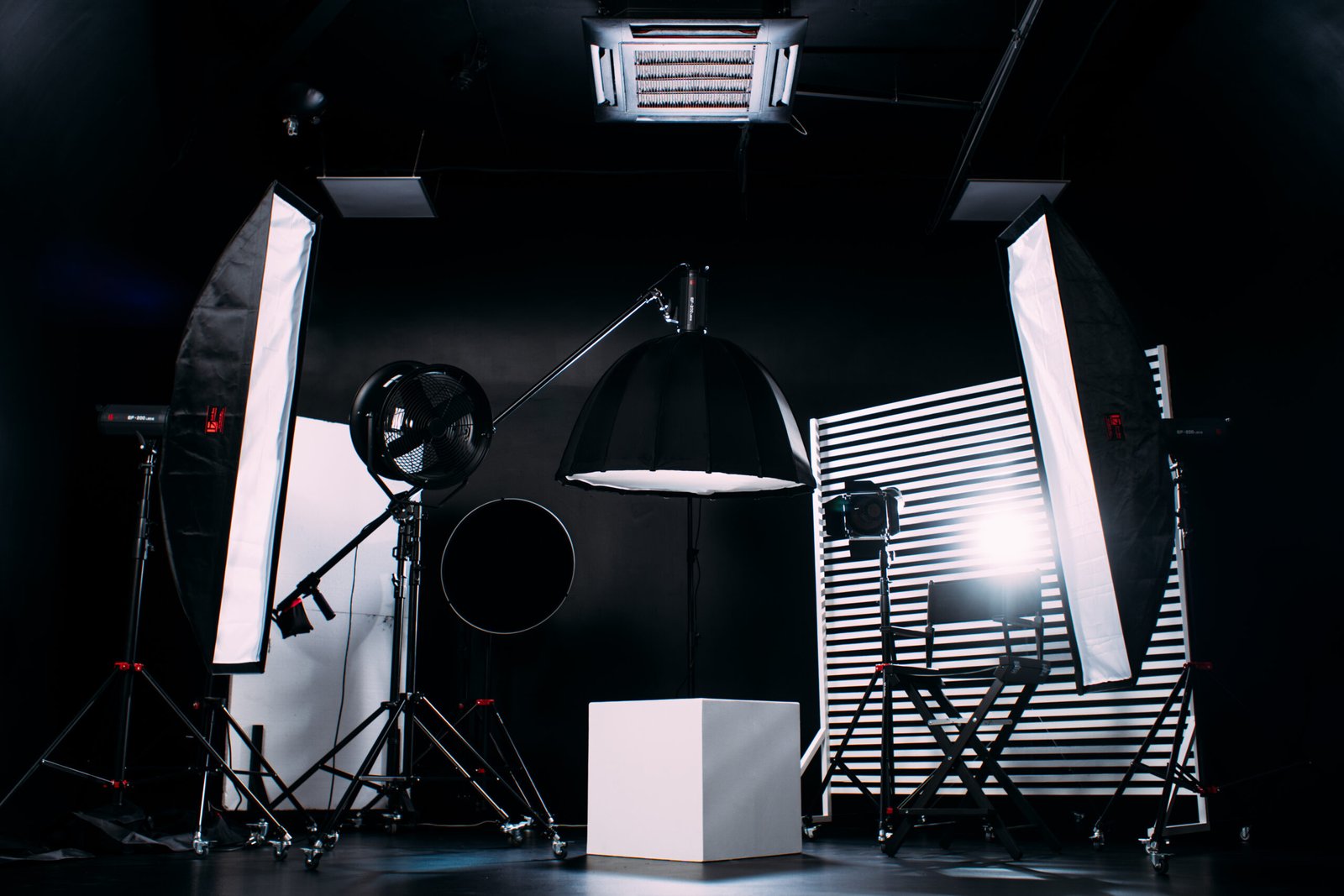 Understanding Lighting in Photography and Videography Services